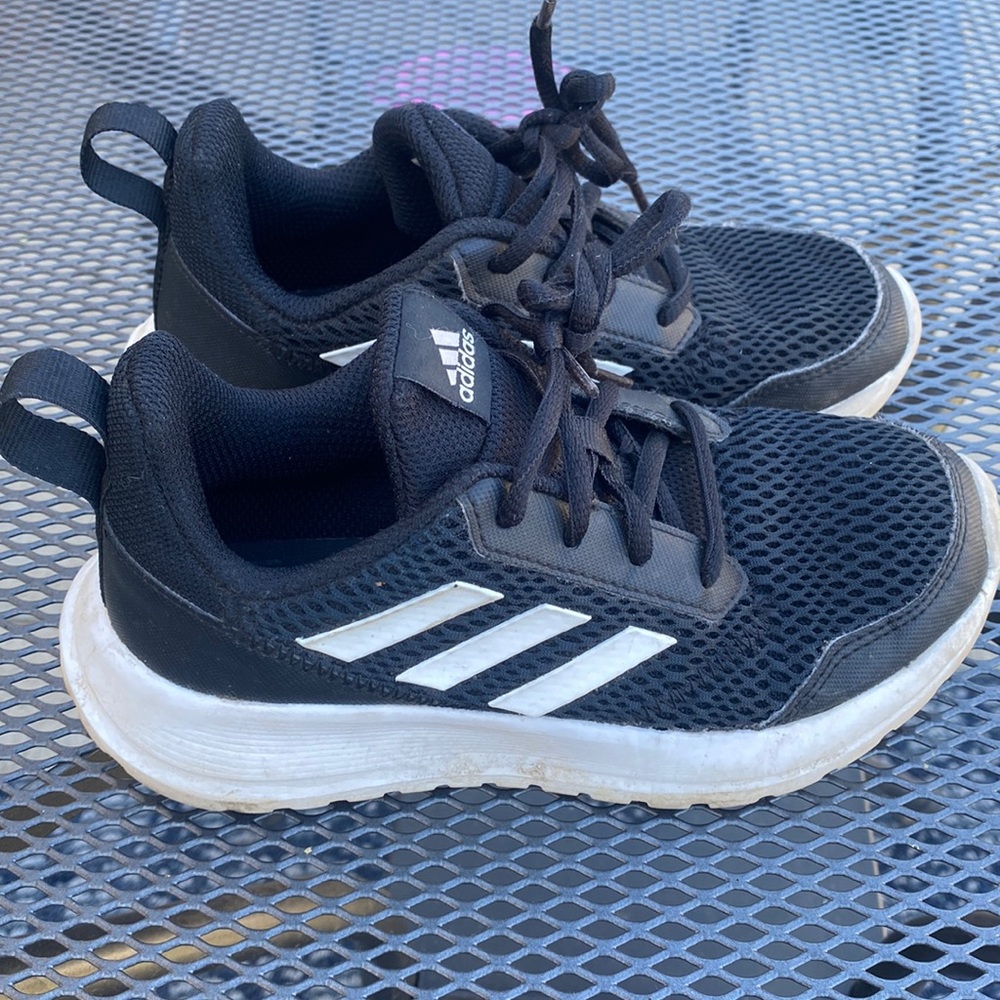 Kids adidas size 1